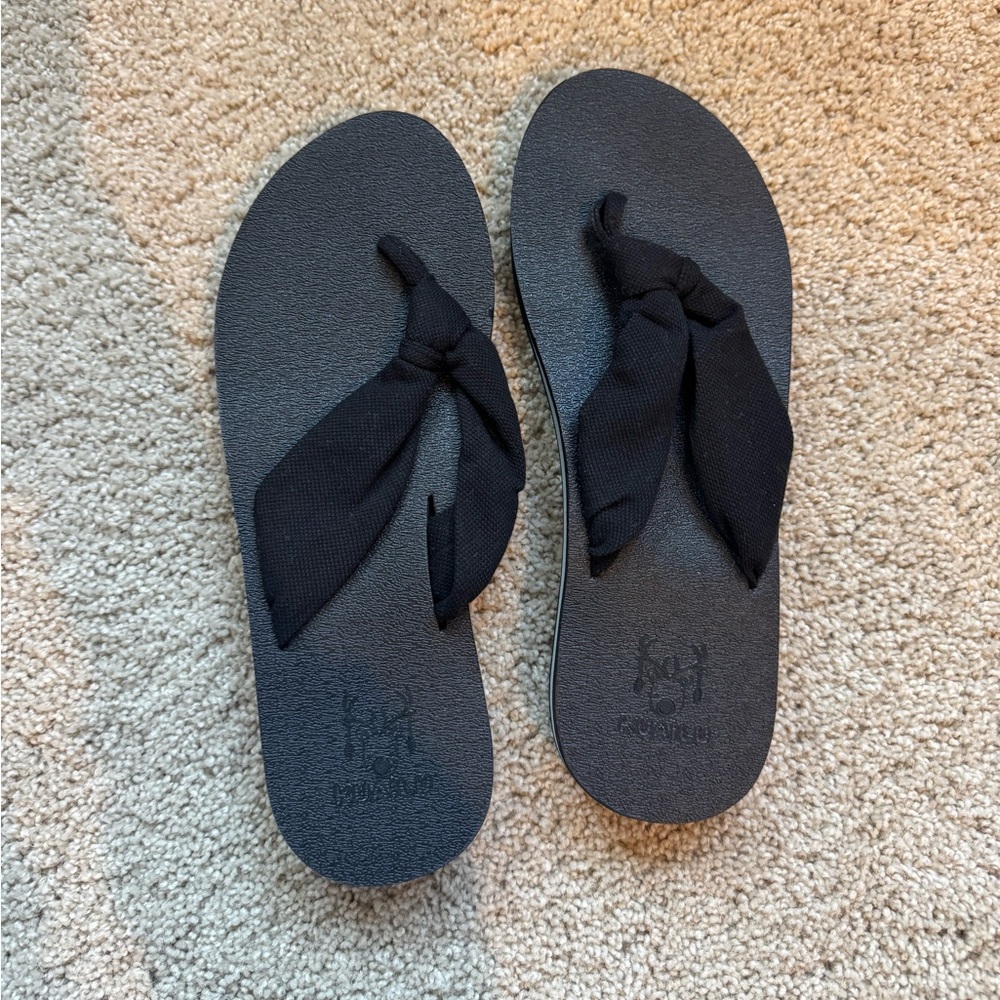 Black Slide Sandals Size 8.5